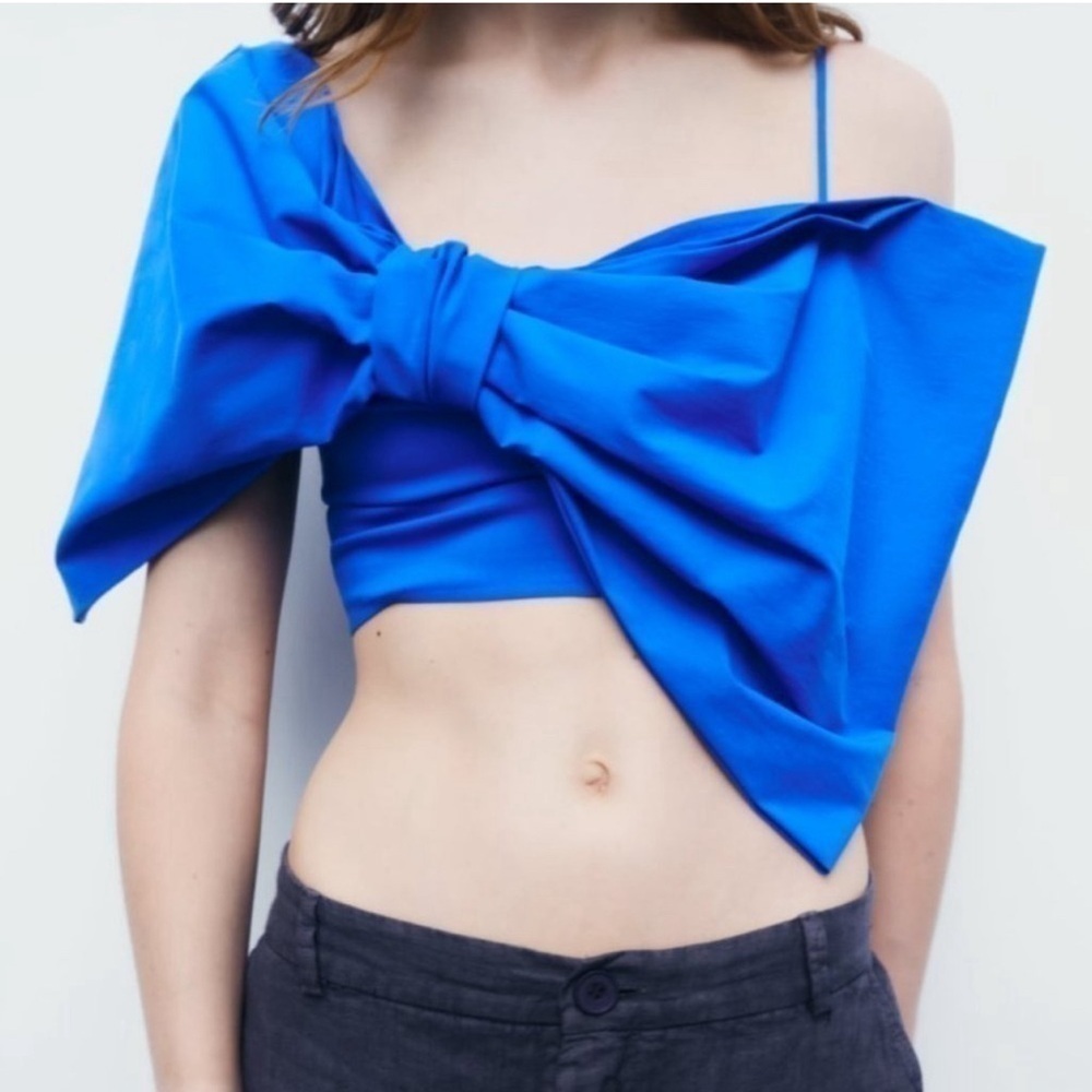 NWT ZARA, Asymmetric Voluminous Maxi Bow Tied Crop Top, Small in Blue